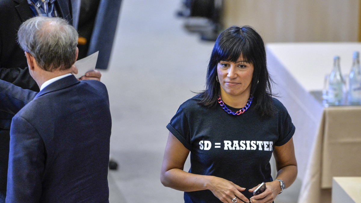 Rossana Dinamarca är riksdagsledamot för Vänsterpartiet. 